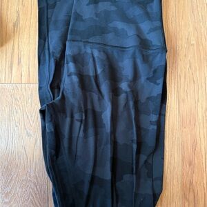 Lululemon Athletica Black Camo Leggings